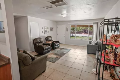 17835 Coolwater Ave, Palmdale, CA 93591 photo 3