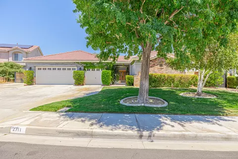 2711 End Ct, Lancaster, CA 93536 photo 2