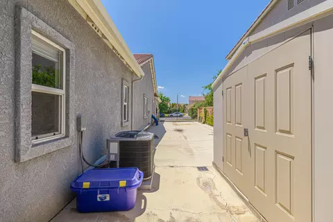 2711 End Ct, Lancaster, CA 93536 photo 49