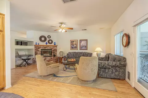 2711 End Ct, Lancaster, CA 93536 photo 24