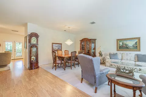 2711 End Ct, Lancaster, CA 93536 photo 9