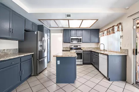 3228 Avenue Q10, Palmdale, CA 93550 photo 13
