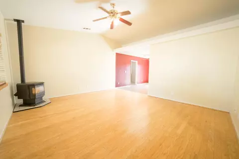 18011 Churchill St, Tehachapi, CA 93561 photo 6