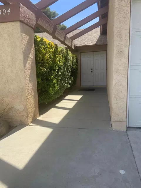 504 Ave J5 E, Lancaster, CA 93535 photo 4