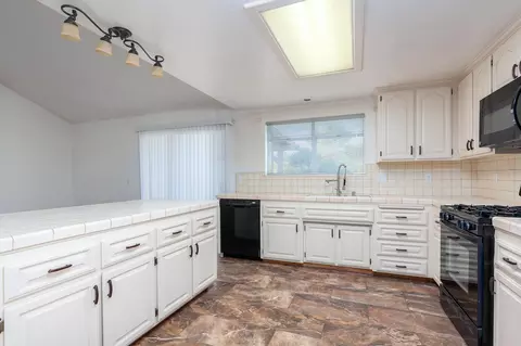 504 Ave J5 E, Lancaster, CA 93535 photo 10