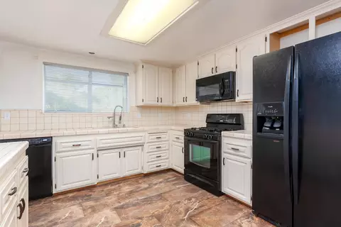 504 Ave J5 E, Lancaster, CA 93535 photo 9
