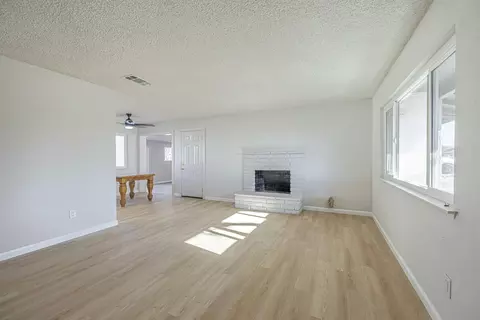 41778 E 159th St, Lancaster, CA 93535 photo 3