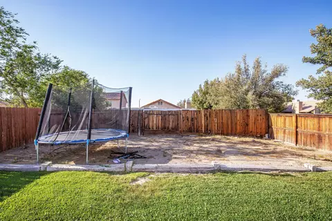 547 E Avenue J12, Lancaster, CA 93535 photo 22