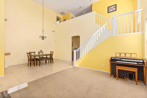 2213 Avenida Del Mar, Lancaster, CA 93535 photo 3