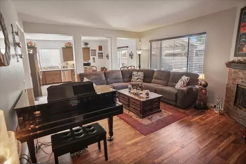 2733 E Ave J6, Lancaster, CA 93535 photo 4