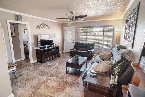 27190 Jerome St, Boron, CA 93516 photo 3