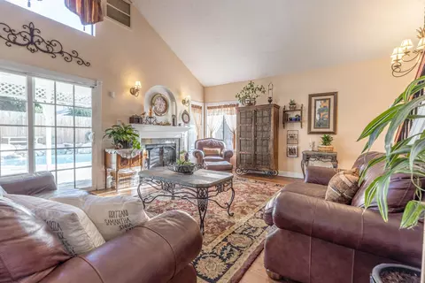 650 E Jenner St, Lancaster, CA 93535 photo 7