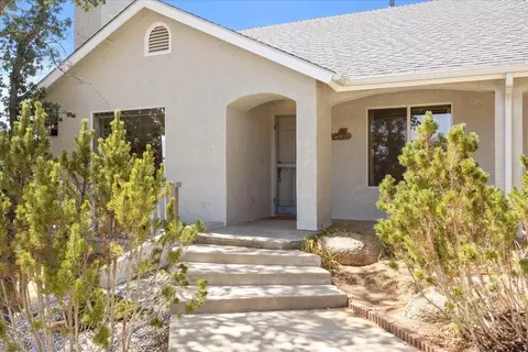 21508 Indian Wells Dr, Tehachapi, CA 93561 photo 4