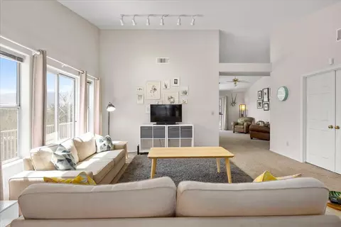 21508 Indian Wells Dr, Tehachapi, CA 93561 photo 6