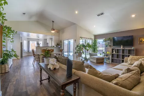 20412 Weston Ave, Tehachapi, CA 93561 photo 10
