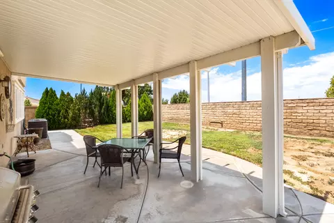 5779 Golding Dr, Lancaster, CA 93536 photo 42