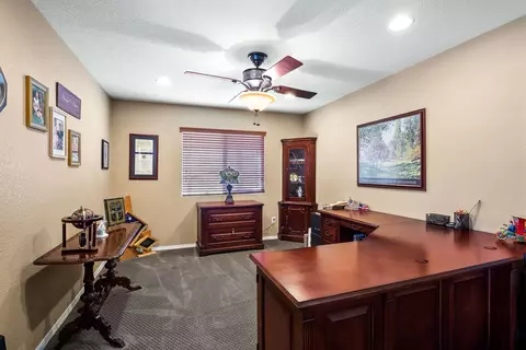5779 Golding Dr, Lancaster, CA 93536 photo 24