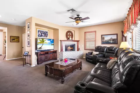5779 Golding Dr, Lancaster, CA 93536 photo 12