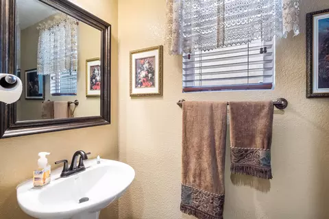 5779 Golding Dr, Lancaster, CA 93536 photo 22