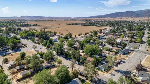 227 D St W, Tehachapi, CA 93561 photo 25