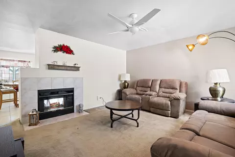 6240 Jasper Ct, Lancaster, CA 93536 photo 5