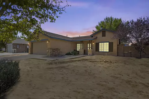 6240 Jasper Ct, Lancaster, CA 93536 photo 1