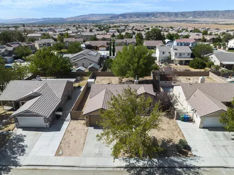 6240 Jasper Ct, Lancaster, CA 93536 photo 30