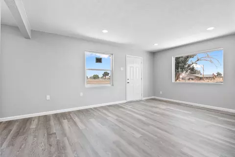 38605 15th St E, Palmdale, CA 93550 photo 9