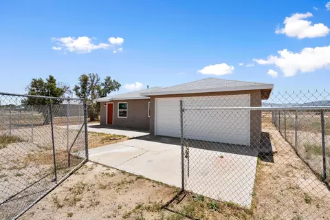 38605 15th St E, Palmdale, CA 93550 photo 4