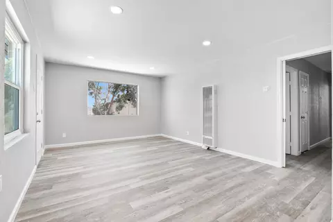 38605 15th St E, Palmdale, CA 93550 photo 8