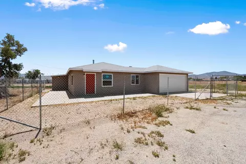 38605 15th St E, Palmdale, CA 93550 photo 3