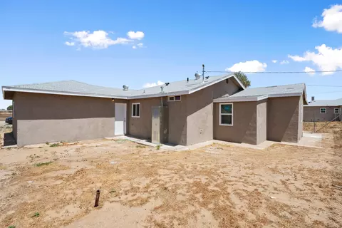 38605 15th St E, Palmdale, CA 93550 photo 22