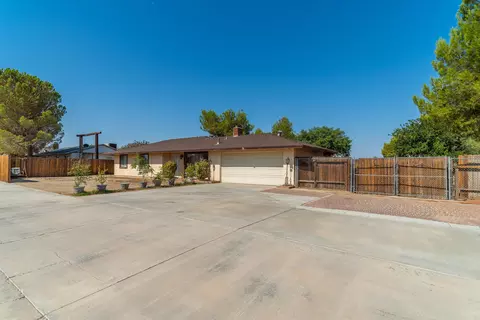 41307 E 156th St, Lancaster, CA 93535 photo 1