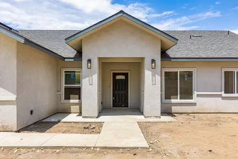 17521 Bold Venture Dr, Tehachapi, CA 93561 photo 2