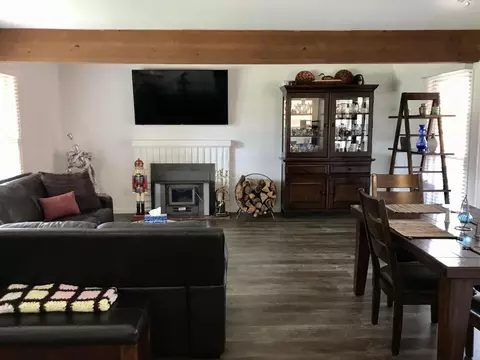 41 Meadow Lakes Dr, Tehachapi, CA 93561 photo 4