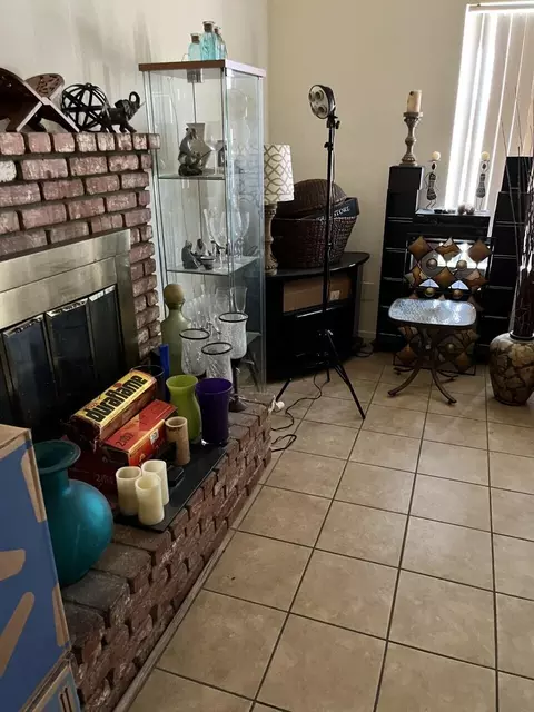 15732 Valeport Ave, Lancaster, CA 93535 photo 13