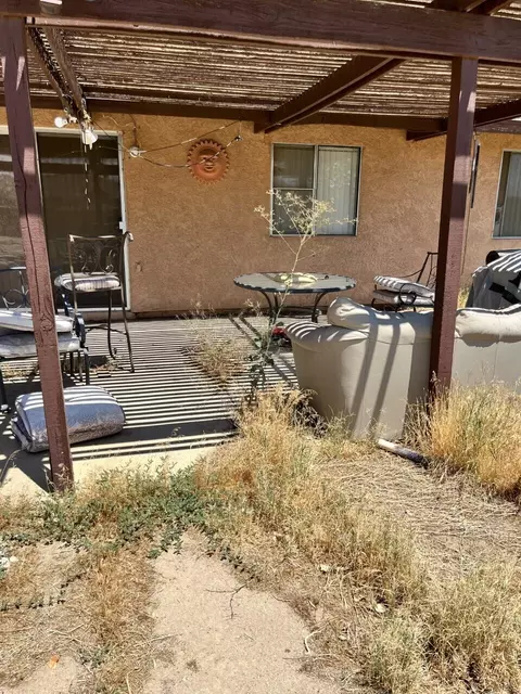 15732 Valeport Ave, Lancaster, CA 93535 photo 8