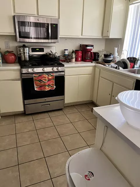 15732 Valeport Ave, Lancaster, CA 93535 photo 16