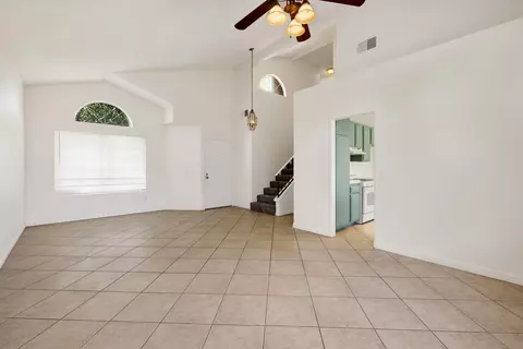 1132 Kettering St E, Lancaster, CA 93535 photo 8