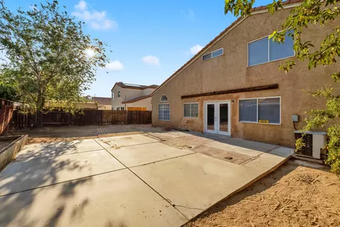 1132 Kettering St E, Lancaster, CA 93535 photo 32