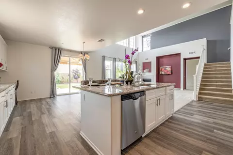 43910 Windrose Pl, Lancaster, CA 93536 photo 8