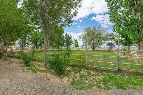 12103 E Ave H, Lancaster, CA 93535 photo 25