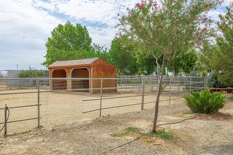12103 E Ave H, Lancaster, CA 93535 photo 9