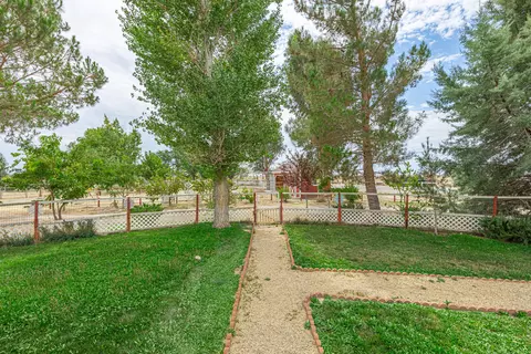 12103 E Ave H, Lancaster, CA 93535 photo 29