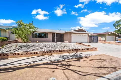 743 E Oldfield St, Lancaster, CA 93535 photo 4