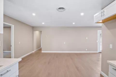 743 E Oldfield St, Lancaster, CA 93535 photo 13