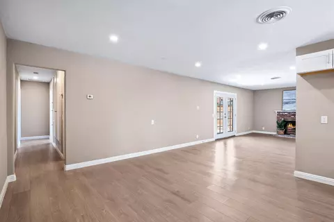 743 E Oldfield St, Lancaster, CA 93535 photo 8