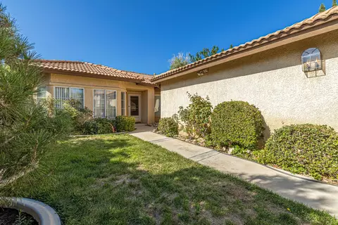 3030 Chuckwagon Rd, Palmdale, CA 93550 photo 5
