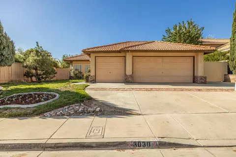 3030 Chuckwagon Rd, Palmdale, CA 93550 photo 2