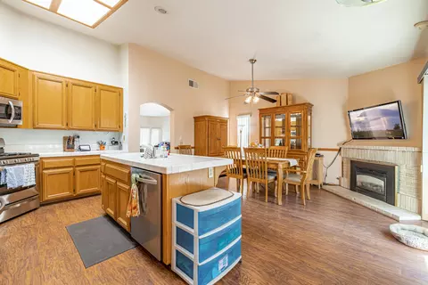 3030 Chuckwagon Rd, Palmdale, CA 93550 photo 13